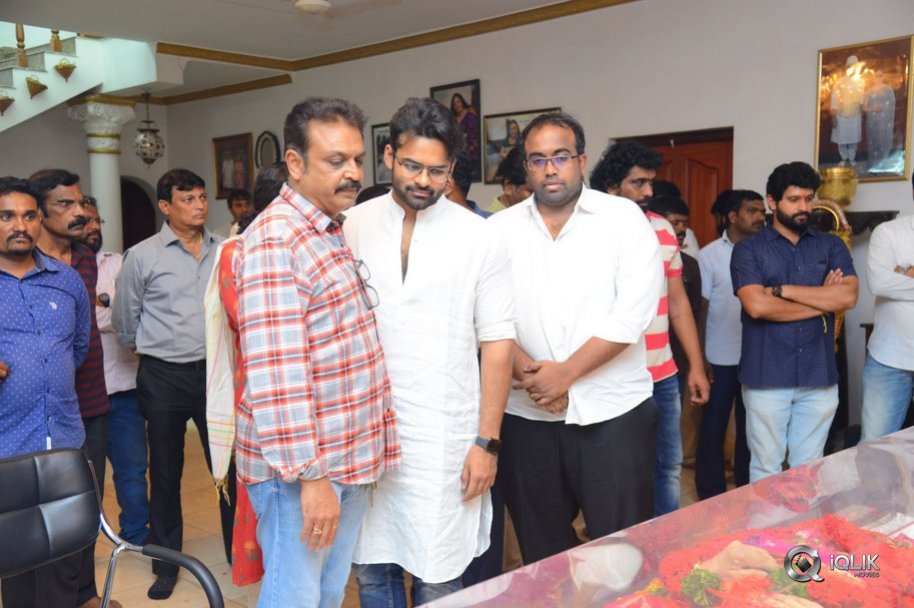 Celebrities-Pay-Homage-to-Vijaya-Nirmala-Garu